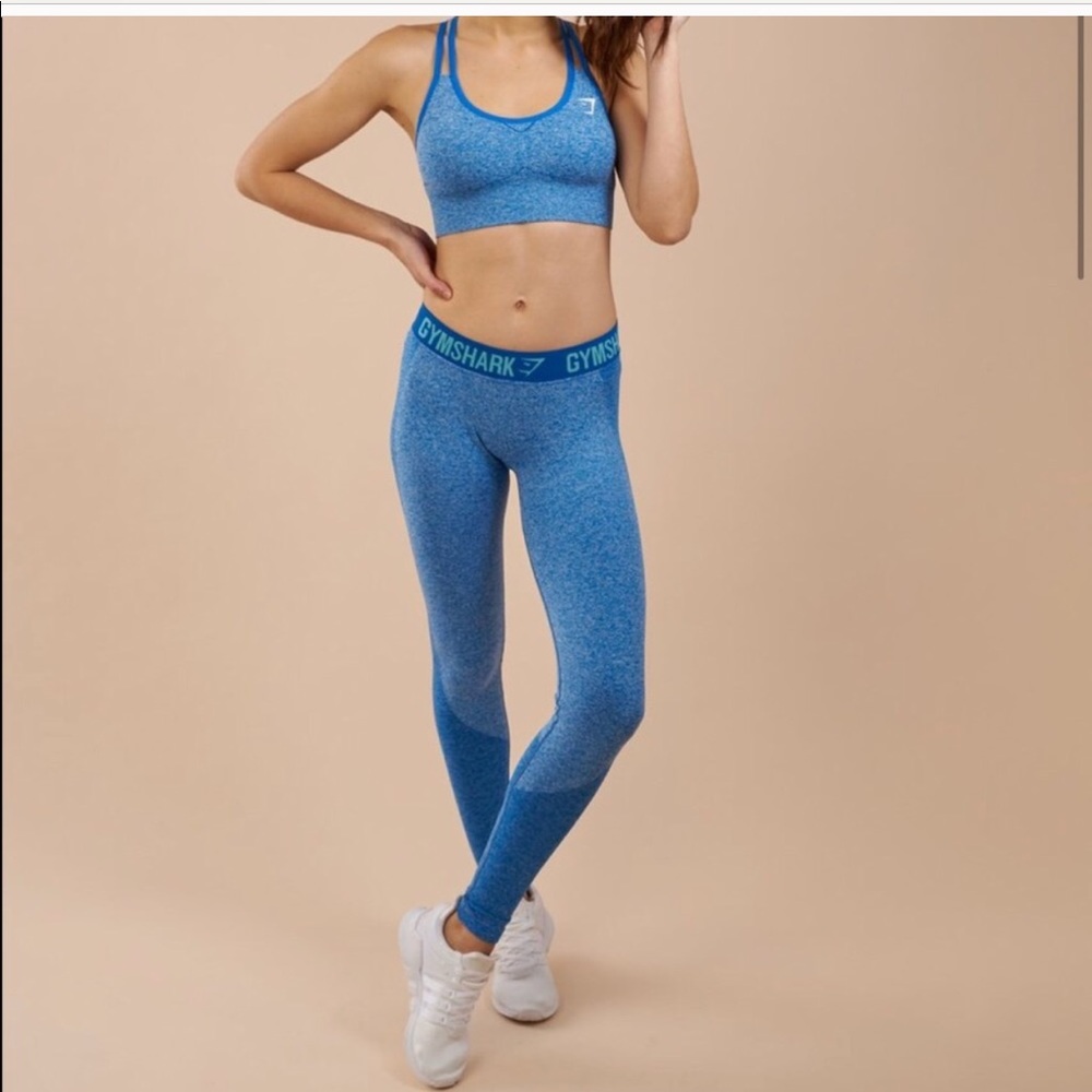 Gym shark leggings